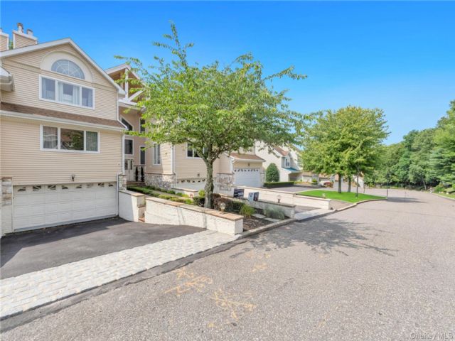 [Port Jefferson Real Estate, listing number 7312273]