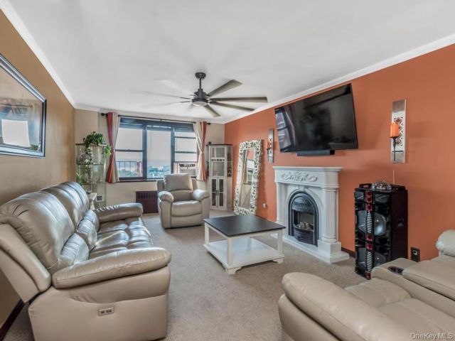  2 BR,  1.00 BTH &nbsp;Other style home in Yonkers