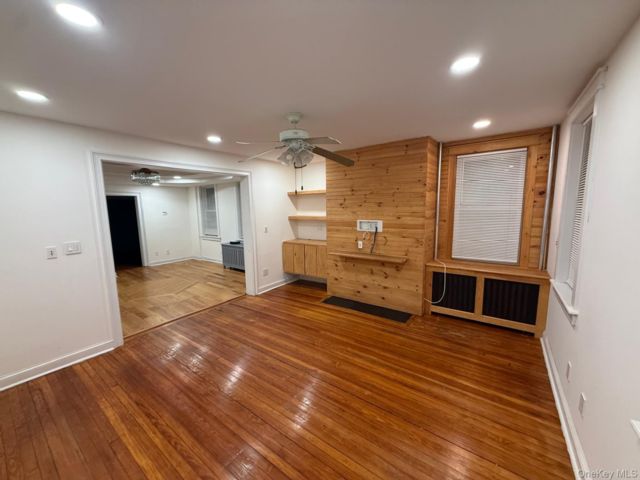  3 BR,  1.00 BTH &nbsp;Colonial style home in Mount Vernon