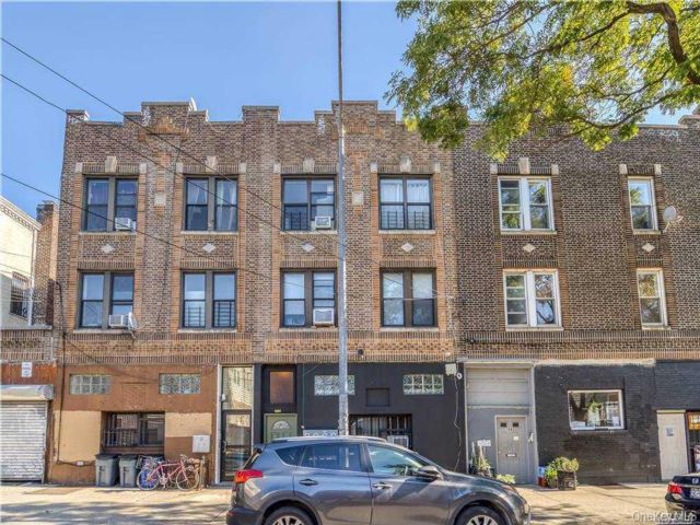 Studio,  0.00 BTH &nbsp;Other style home in Ridgewood
