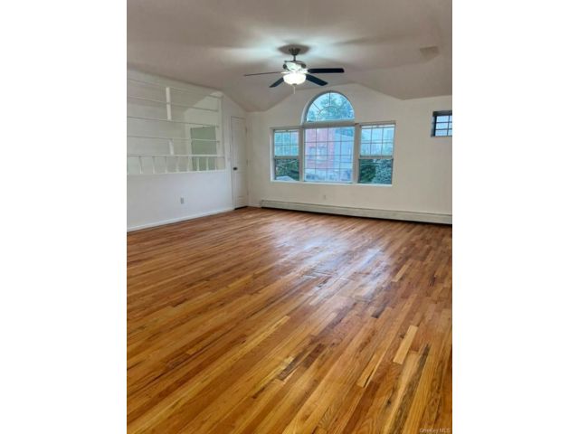  3 BR,  2.00 BTH &nbsp;Colonial style home in East New York