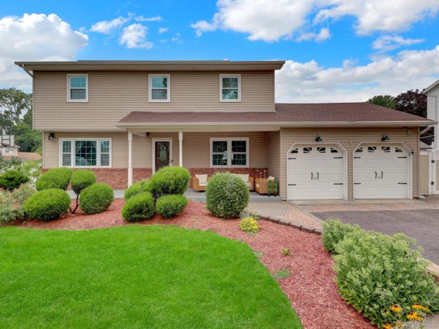 [Wheatley Heights Real Estate, listing number 7312758]