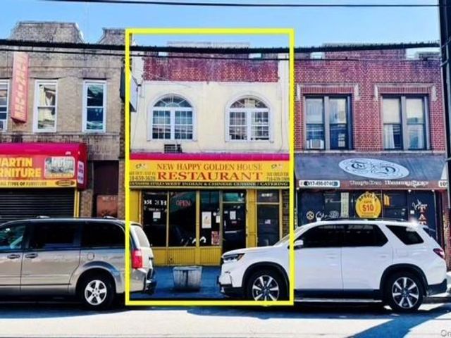  4 BR,  5.00 BTH &nbsp;Other style home in Ozone Park