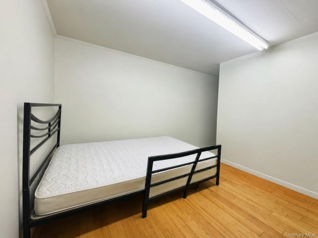 [PHOTO]