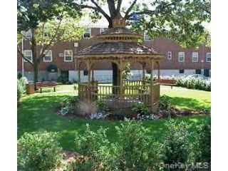  2 BR,  1.00 BTH &nbsp;Other style home in Glen Oaks