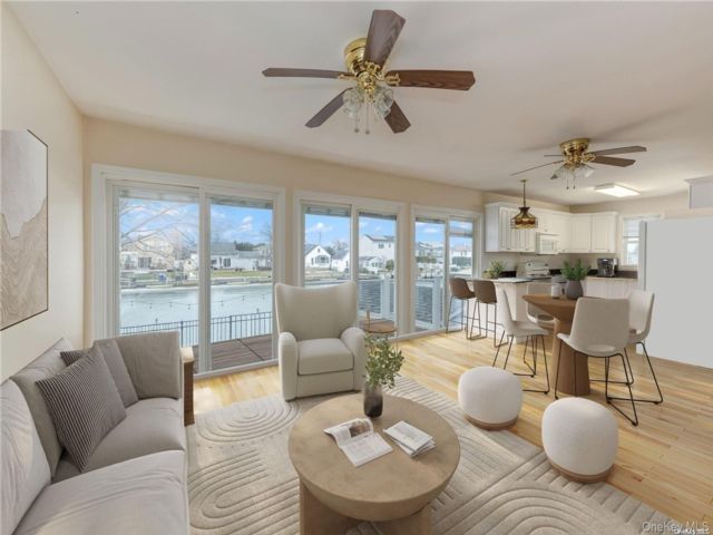  2 BR,  2.00 BTH &nbsp;Includes legal  style home in Massapequa