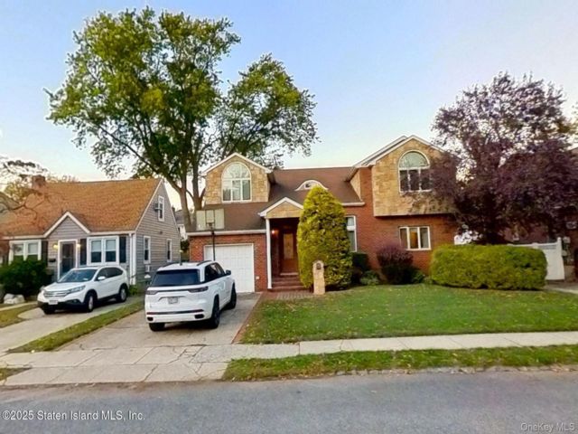  5 BR,  4.00 BTH &nbsp;Other style home in Grant City
