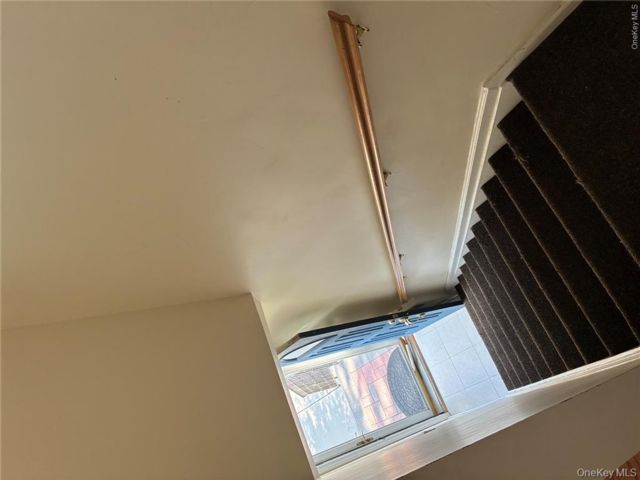  3 BR,  1.00 BTH &nbsp;Other style home in East Rockaway