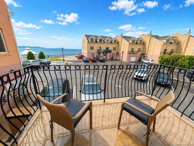 [Throggs Neck Real Estate, listing number 7313485]