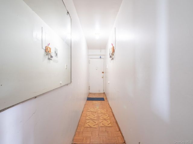 [PHOTO]