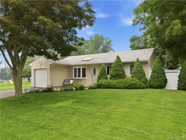 [Selden Real Estate, listing number 7313572]