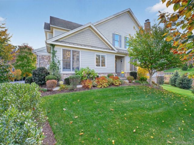  2 BR,  3.00 BTH &nbsp;House style home in Cortlandt Manor