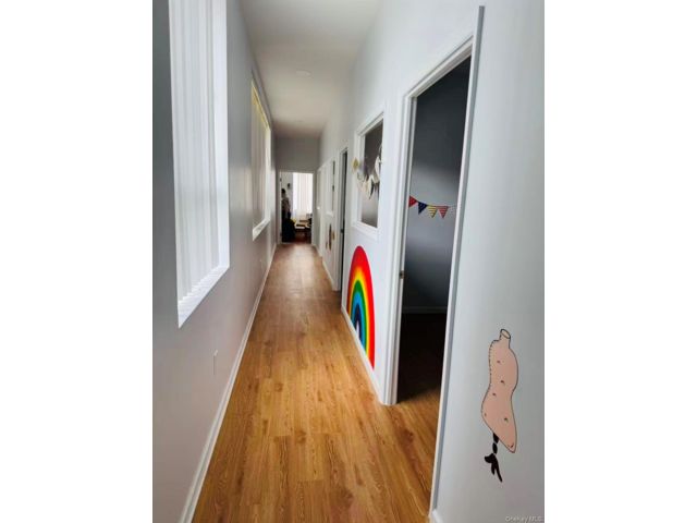 [PHOTO]