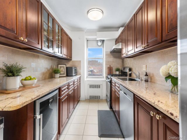 [Rego Park Real Estate, listing number 7313880]
