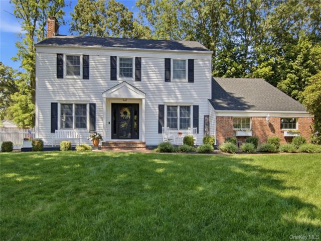  4 BR,  3.00 BTH &nbsp;Colonial style home in Port Jefferson