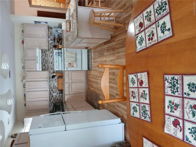 [PHOTO]