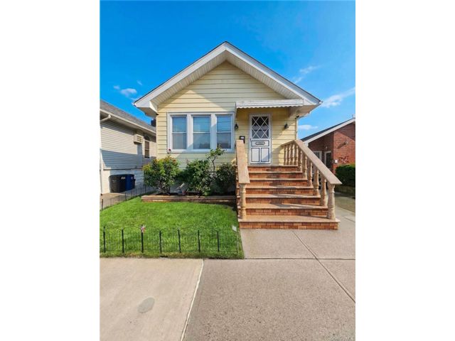 [Howard Beach Real Estate, listing number 7313979]