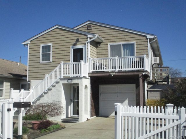 [Long Beach Real Estate, listing number 7314077]