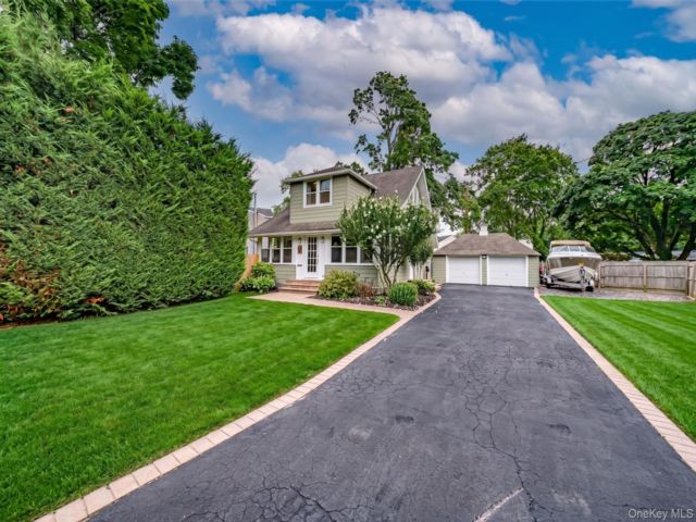 [Saint James Real Estate, listing number 7314190]