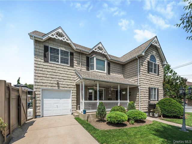 [Howard Beach Real Estate, listing number 7314402]