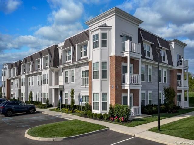  1 BR,  1.00 BTH &nbsp;Other style home in Central Islip