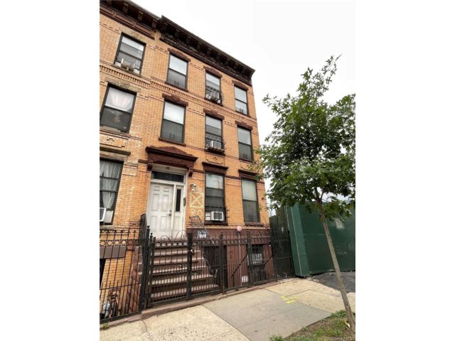 Studio,  0.00 BTH &nbsp;House style home in New York (manhattan)