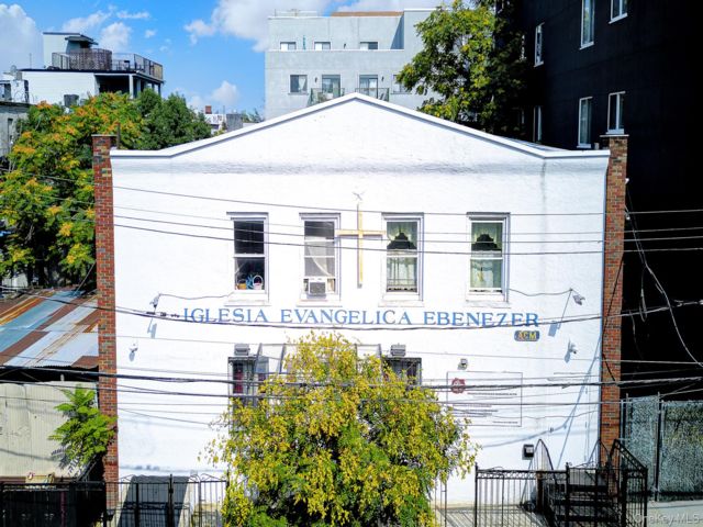 Studio,  0.00 BTH &nbsp;Commercial style home in Bushwick