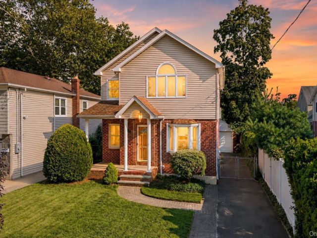 [New Hyde Park Real Estate, listing number 7314606]