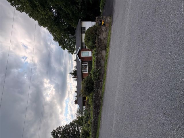 [PHOTO]