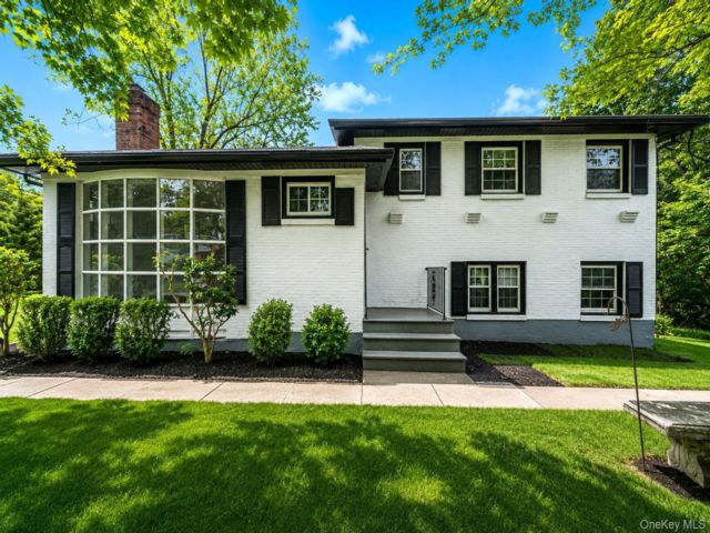 [Yorktown Heights Real Estate, listing number 7314735]