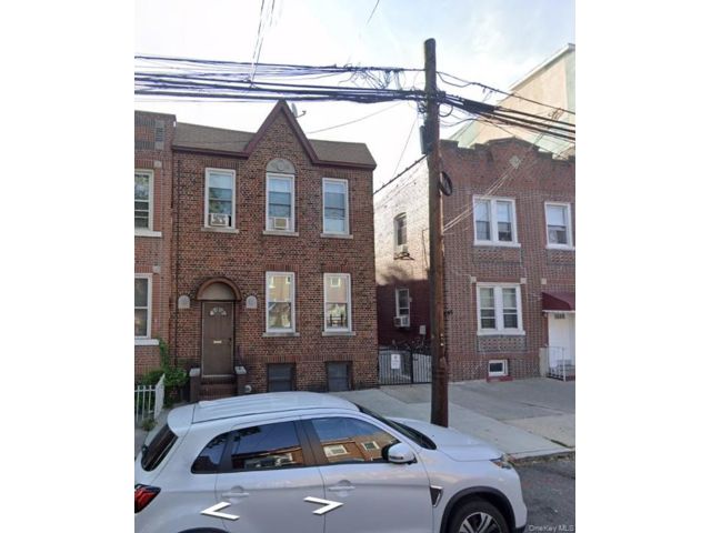  3 BR,  1.00 BTH &nbsp;House style home in Pilgrim