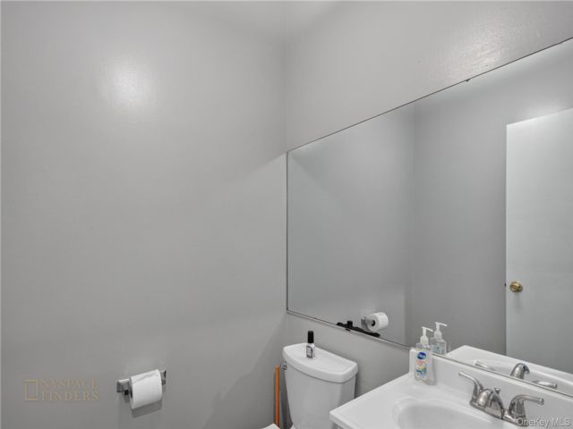 [PHOTO]