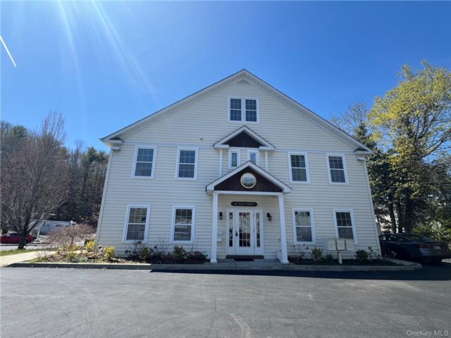 Studio,  0.00 BTH &nbsp;Commercial style home in Port Jefferson