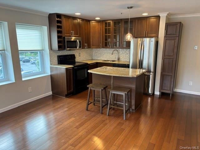  1 BR,  1.00 BTH &nbsp;Mid rise style home in Port Jefferson