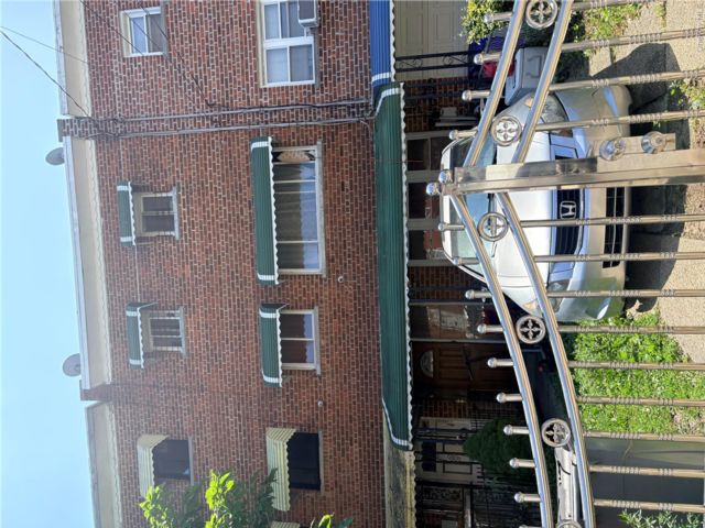 [Cornell Real Estate, listing number 7315103]