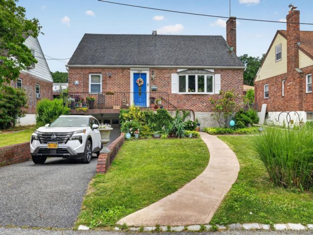 [Yonkers Real Estate, listing number 7315109]