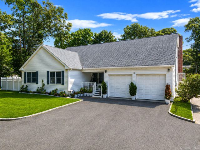 [Centereach Real Estate, listing number 7317112]