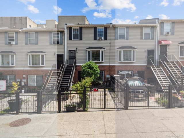  5 BR,  3.00 BTH &nbsp;House style home in Mott Haven