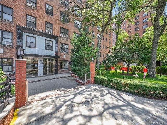 2 BR,  1.00 BTH &nbsp;Other style home in Rego Park