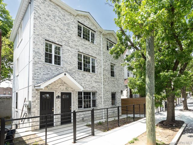[Glendale Real Estate, listing number 7317320]