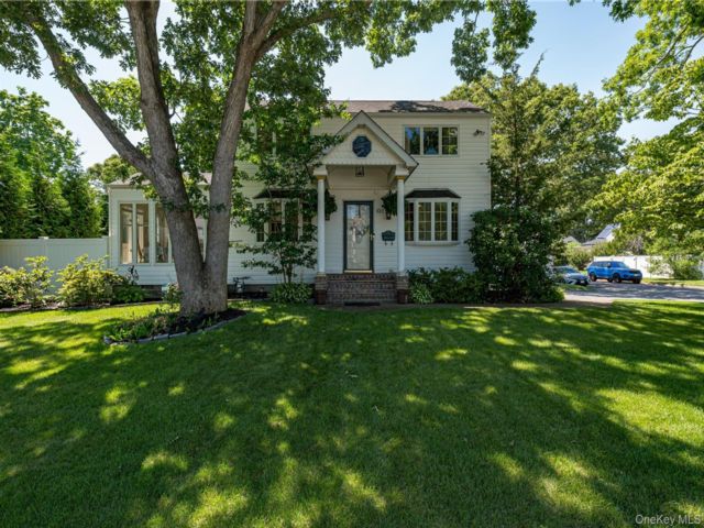 [Centereach Real Estate, listing number 7317358]