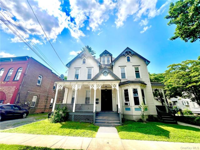  3 BR,  1.00 BTH &nbsp;Colonial style home in Port Jervis