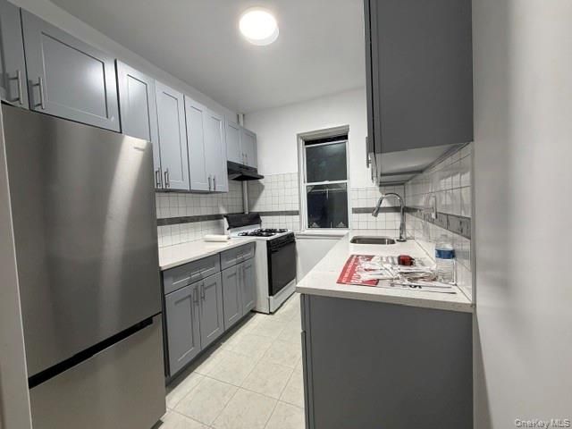 3 BR,  1.00 BTH &nbsp;A-frame style home in Throggs Neck