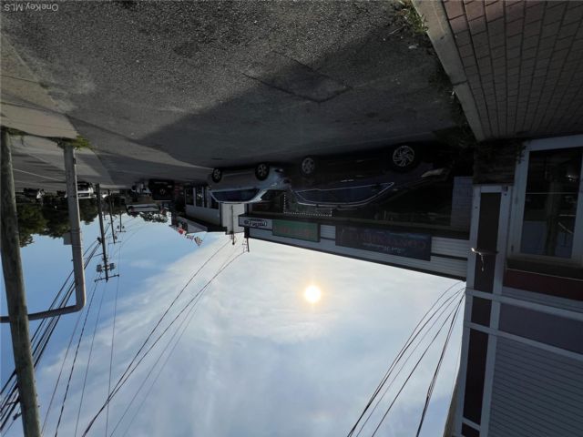 [PHOTO]