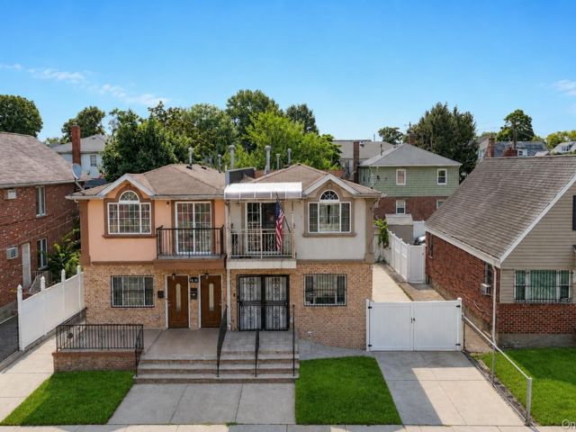  5 BR,  3.00 BTH &nbsp;A-frame style home in Queens Village