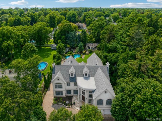 [Sayville Real Estate, listing number 7317656]