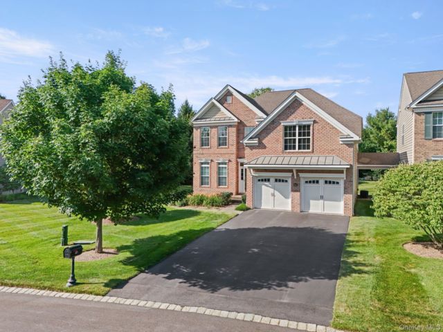  4 BR,  3.00 BTH &nbsp;Colonial style home in Fishkill