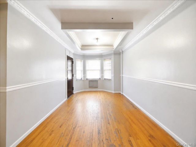 [PHOTO]