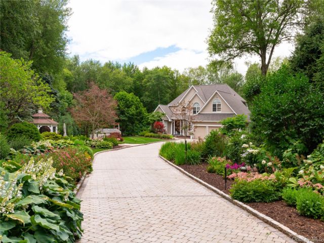  4 BR,  3.00 BTH &nbsp;Colonial style home in Wappingers Falls