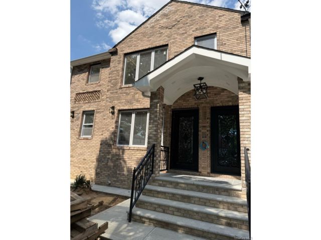 Studio,  0.00 BTH &nbsp;House style home in Springfield Gardens